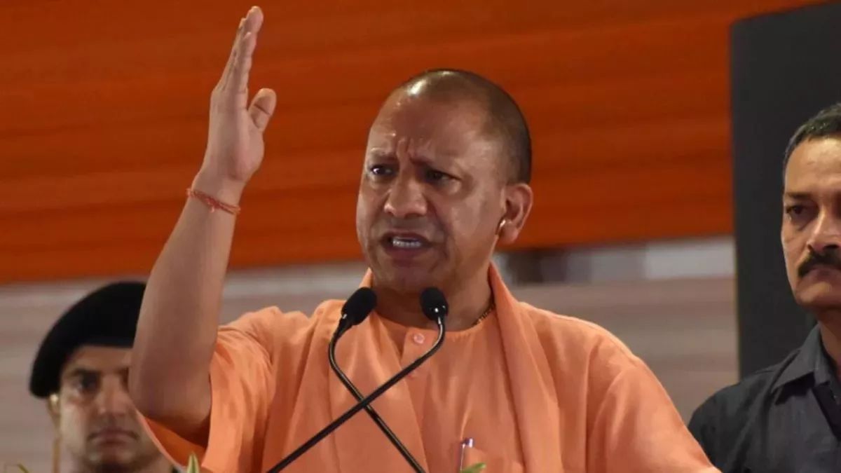lucknow-two-killed-14-injured-as-car-in-cm-yogi-adityanath-s-convoy-crashes-into-parked-vehicles